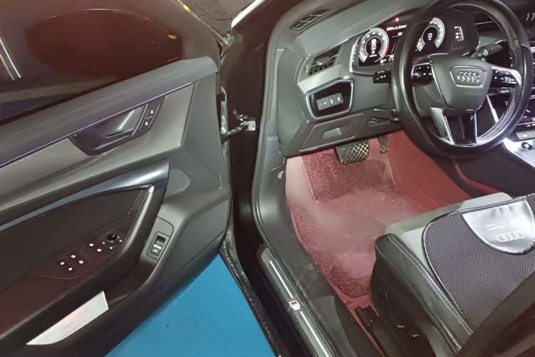 Used Audi A6L 2021 40 TFSI Luxury Dynamic Edition Driver Seat