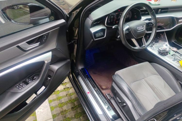 Used Audi A6L 2021 40 TFSI Luxury Dynamic Edition Driver Seat