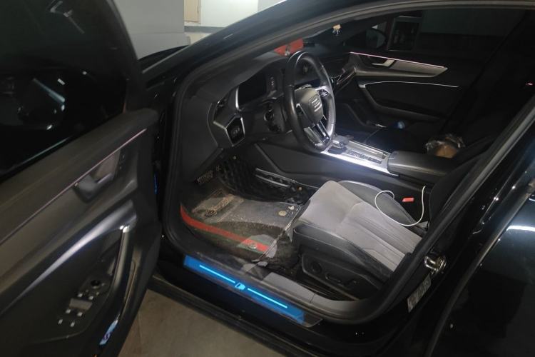 Used Audi A6L 2021 40 TFSI Luxury Dynamic Edition Driver Seat