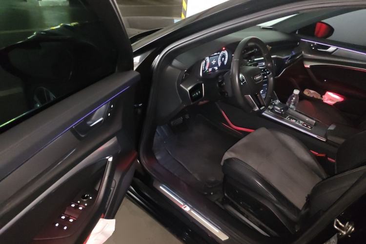 Used Audi A6L 2021 40 TFSI Luxury Dynamic Edition Driver Seat