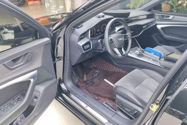 Used Audi A6L 2021 40 TFSI Luxury Dynamic Edition Driver Seat