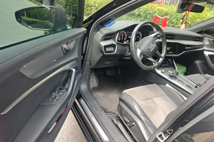 Used Audi A6L 2021 40 TFSI Luxury Dynamic Edition Driver Seat