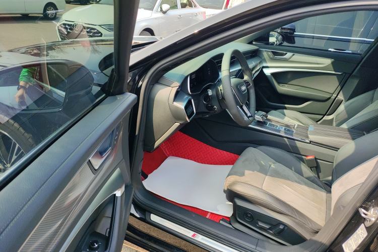 Used Audi A6L 2021 40 TFSI Luxury Dynamic Edition Driver Seat