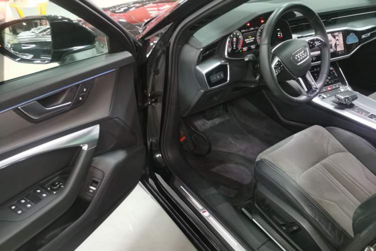 Used Audi A6L 2021 40 TFSI Luxury Dynamic Edition Driver Seat