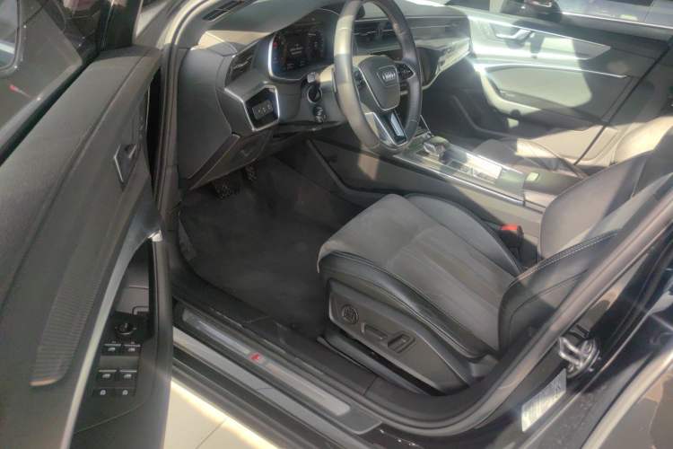 Used Audi A6L 2021 40 TFSI Luxury Dynamic Edition Driver Seat