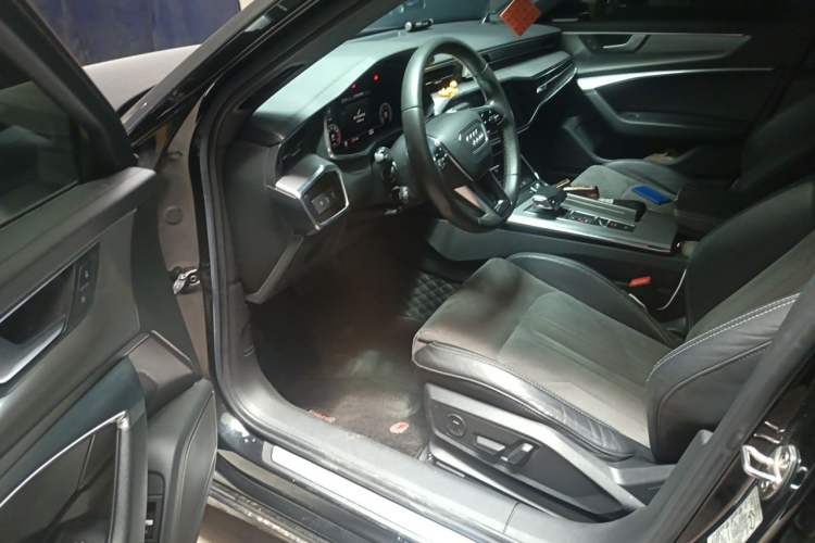 Used Audi A6L 2021 40 TFSI Luxury Dynamic Edition Driver Seat