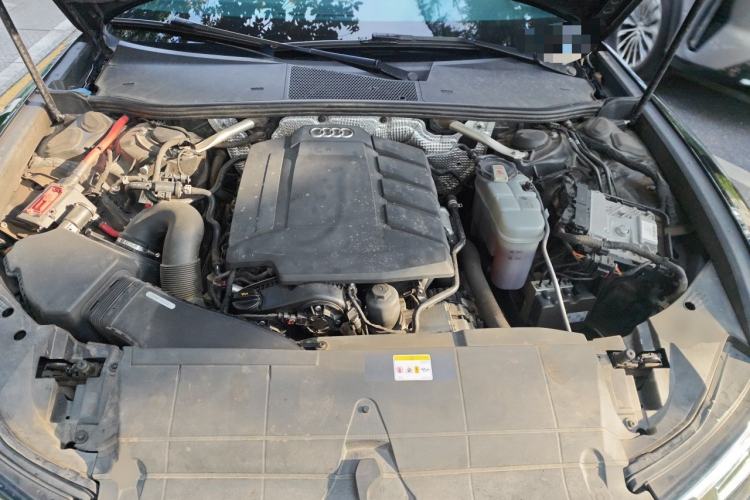 Used Audi A6L 2021 40 TFSI Luxury Dynamic Edition Engine Bay