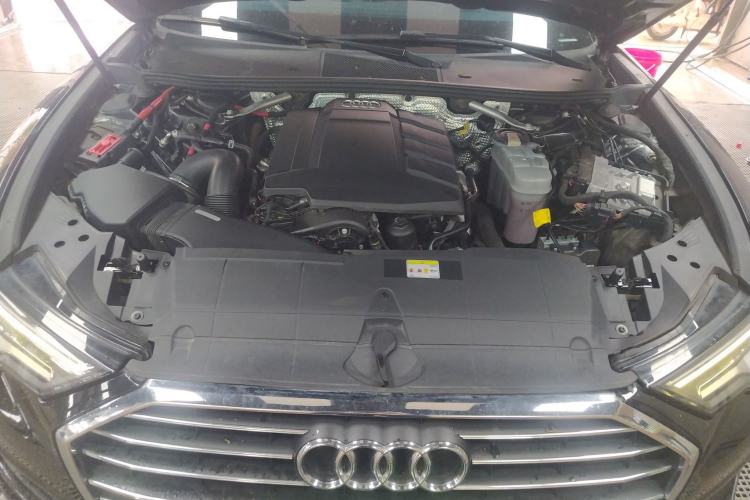 Used Audi A6L 2021 40 TFSI Luxury Dynamic Edition Engine Bay