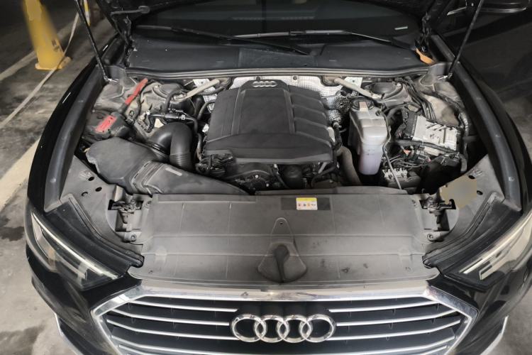 Used Audi A6L 2021 40 TFSI Luxury Dynamic Edition Engine Bay