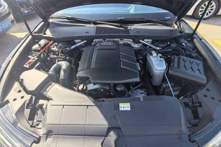 Used Audi A6L 2021 40 TFSI Luxury Prestige Edition Engine Bay