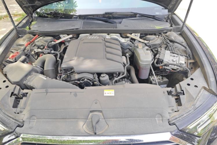 Used Audi A6L 2021 40 TFSI Luxury Dynamic Edition Engine Bay