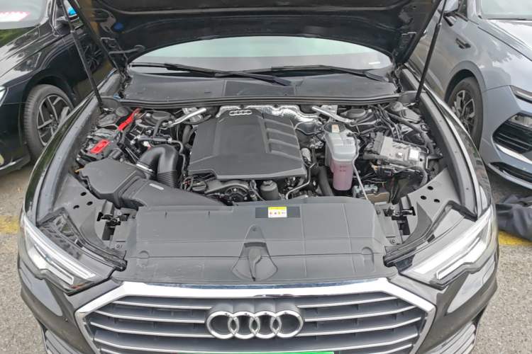 Used Audi A6L 2021 40 TFSI Luxury Dynamic Edition Engine Bay
