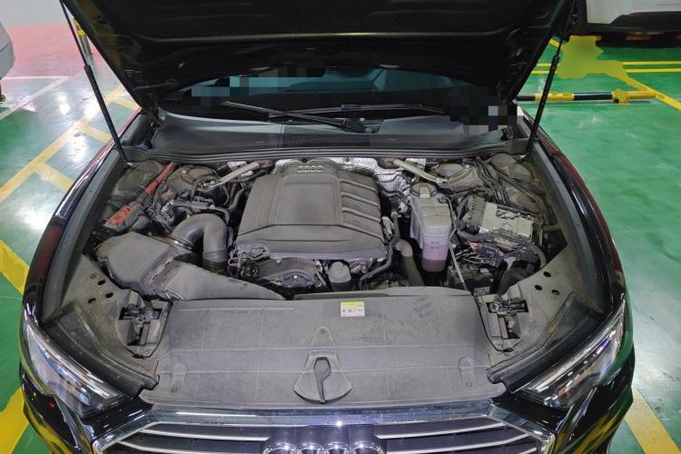 Used Audi A6L 2021 40 TFSI Luxury Dynamic Edition Engine Bay