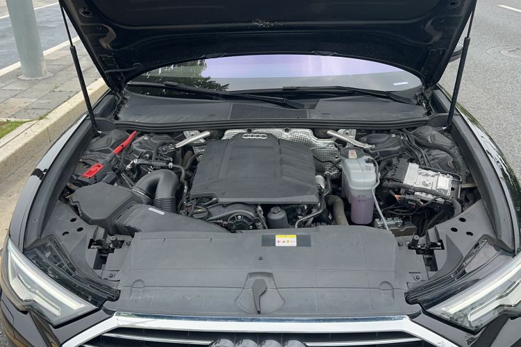 Used Audi A6L 2021 40 TFSI Luxury Dynamic Edition Engine Bay