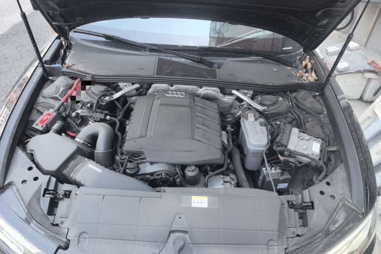 Used Audi A6L 2021 40 TFSI Luxury Dynamic Edition Engine Bay