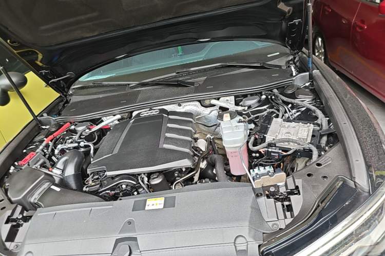Used Audi A6L 2021 45 TFSI Prestige Elegant Edition Engine Bay