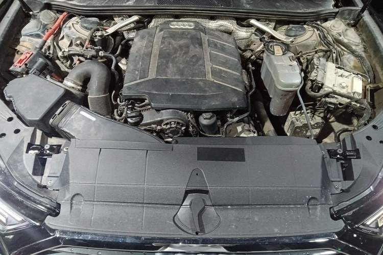 Used Audi A6L 2021 40 TFSI Luxury Prestige Edition Engine Bay