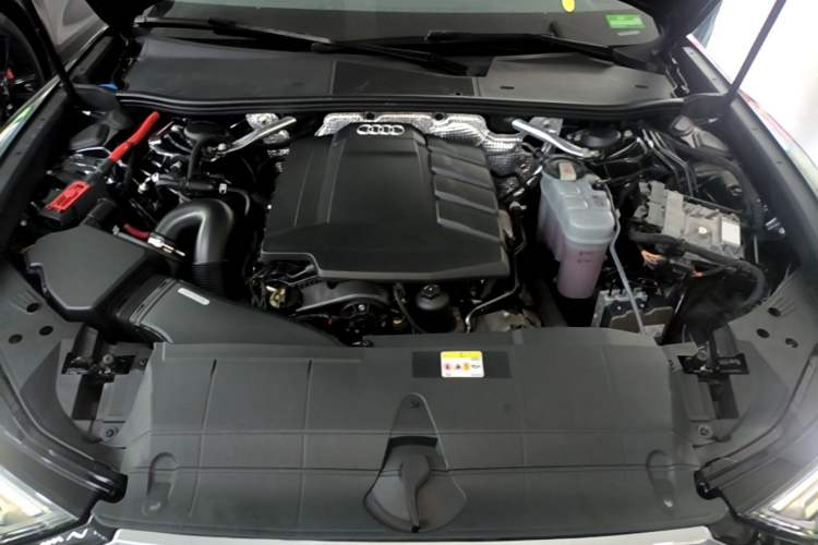 Used Audi A6L 2021 40 TFSI Luxury Prestige Edition Engine Bay