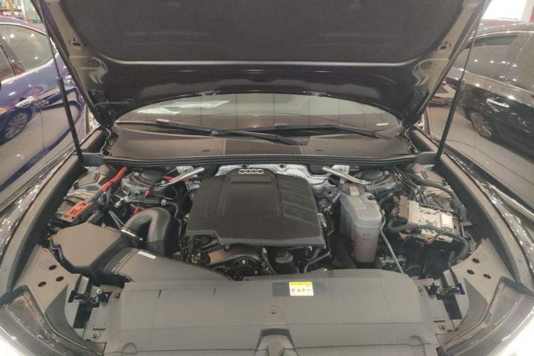 Used Audi A6L 2021 45 TFSI Prestige Dynamic Edition Engine Bay
