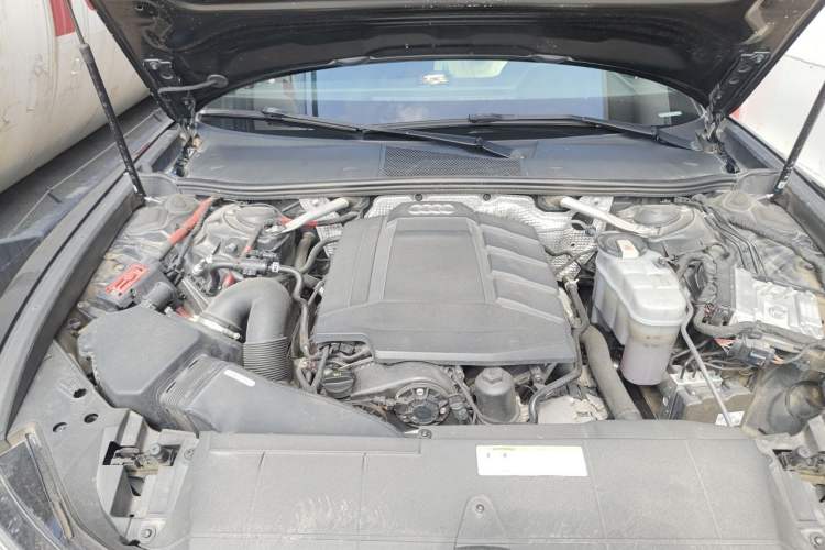 Used Audi A6L 2021 45 TFSI Prestige Dynamic Edition Engine Bay