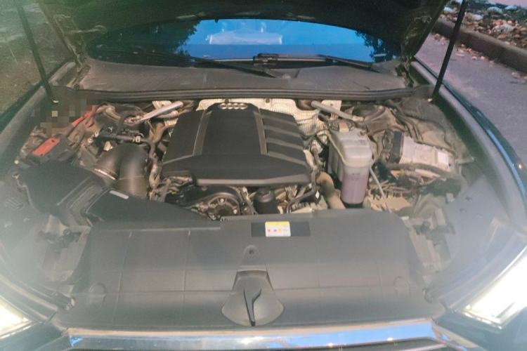 Used Audi A6L 2021 40 TFSI Luxury Dynamic Edition Engine Bay