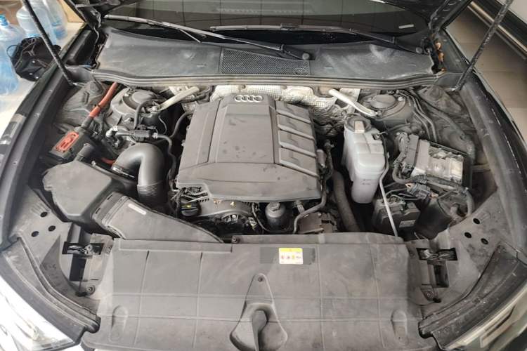 Used Audi A6L 2021 40 TFSI Luxury Dynamic Edition Engine Bay
