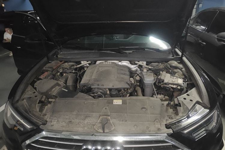 Used Audi A6L 2021 40 TFSI Luxury Dynamic Edition Engine Bay