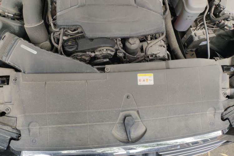 Used Audi A6L 2021 40 TFSI Luxury Dynamic Edition Engine Bay