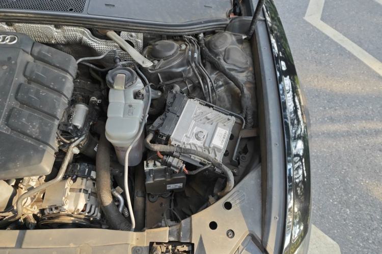Used Audi A6L 2021 40 TFSI Luxury Dynamic Edition Engine Bay Left
