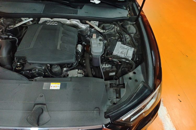 Used Audi A6L 2021 40 TFSI Luxury Dynamic Edition Engine Bay Left