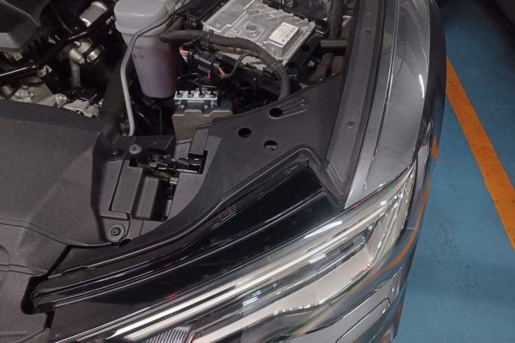 Used Audi A6L 2021 45 TFSI Prestige Dynamic Edition Engine Bay Left