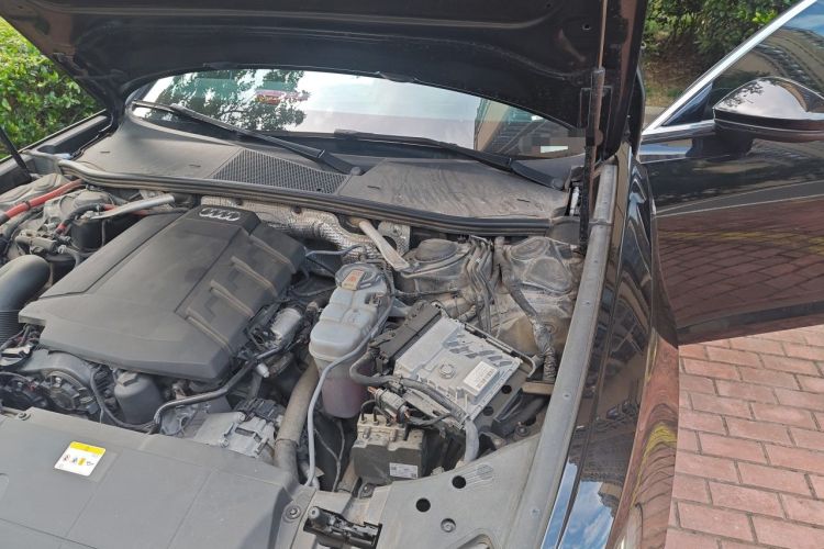 Used Audi A6L 2021 40 TFSI Luxury Dynamic Edition Engine Bay Left