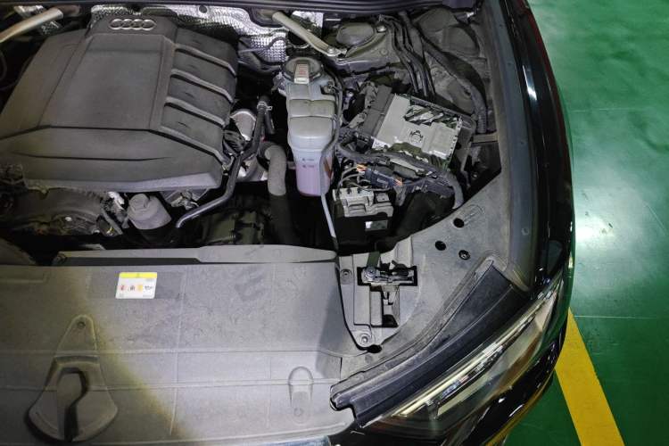 Used Audi A6L 2021 40 TFSI Luxury Dynamic Edition Engine Bay Left