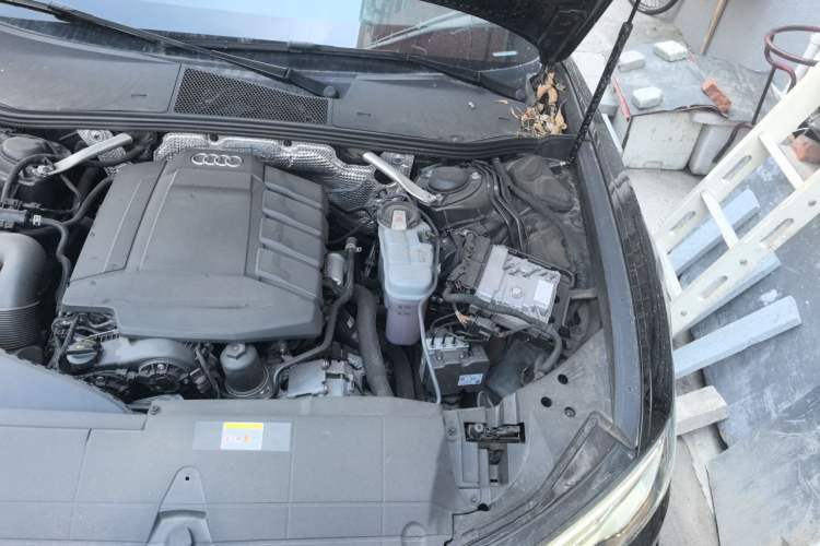 Used Audi A6L 2021 40 TFSI Luxury Dynamic Edition Engine Bay Left