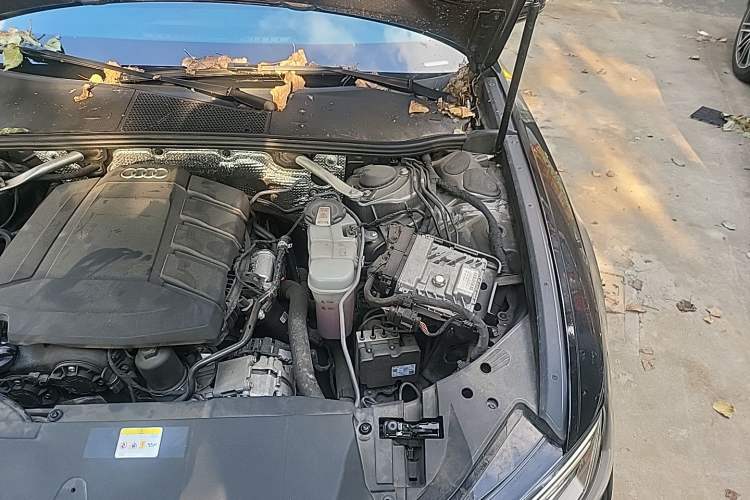 Used Audi A6L 2021 45 TFSI Enjoy Life Edition Engine Bay Left