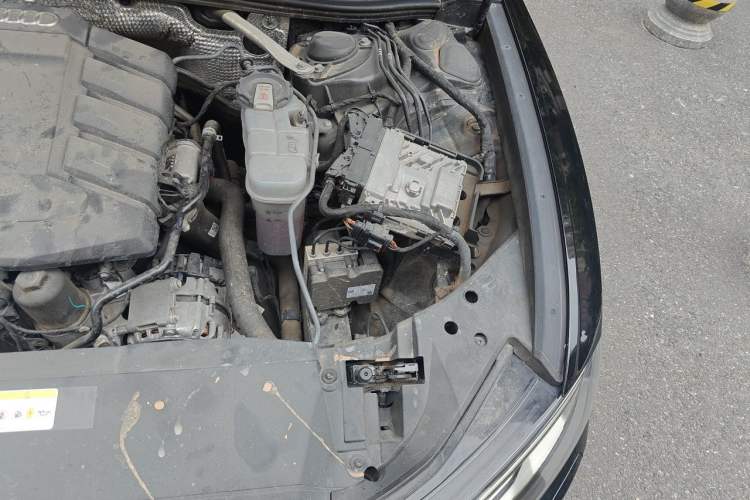 Used Audi A6L 2021 45 TFSI Prestige Elegant Edition Engine Bay Left