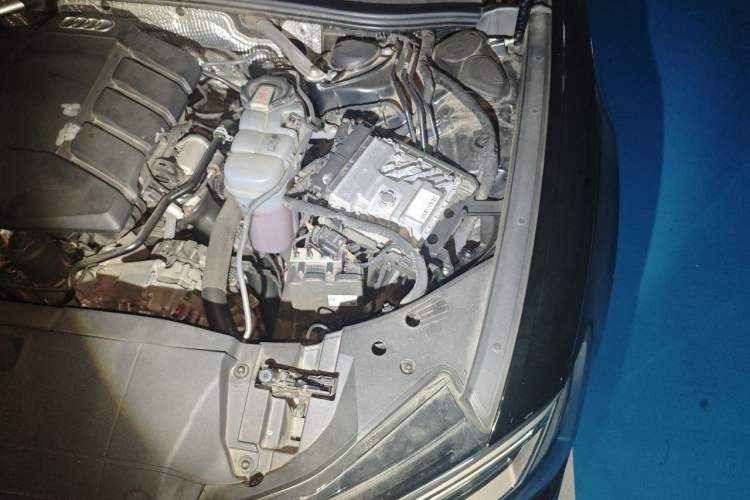 Used Audi A6L 2021 40 TFSI Luxury Dynamic Edition Engine Bay Left