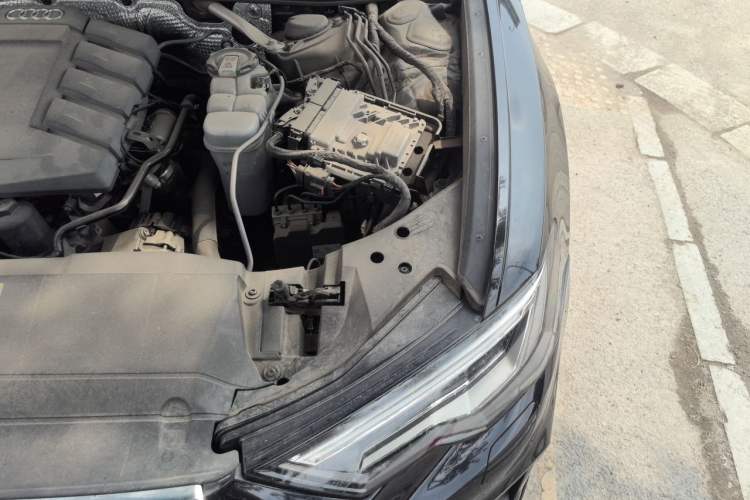 Used Audi A6L 2021 40 TFSI Luxury Dynamic Edition Engine Bay Left