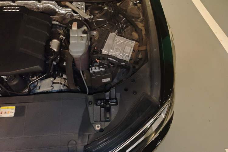 Used Audi A6L 2021 45 TFSI Prestige Elegant Edition Engine Bay Left