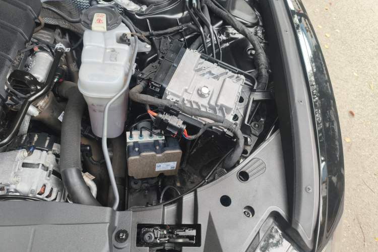 Used Audi A6L 2021 45 TFSI Prestige Elegant Edition Engine Bay Left