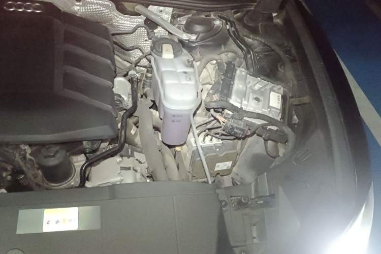 Used Audi A6L 2021 40 TFSI Luxury Dynamic Edition Engine Bay Left