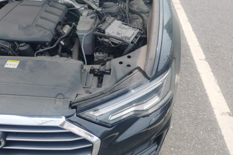 Used Audi A6L 2021 40 TFSI Luxury Dynamic Edition Engine Bay Left