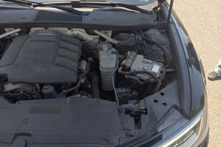 Used Audi A6L 2021 40 TFSI Luxury Prestige Edition Engine Bay Left
