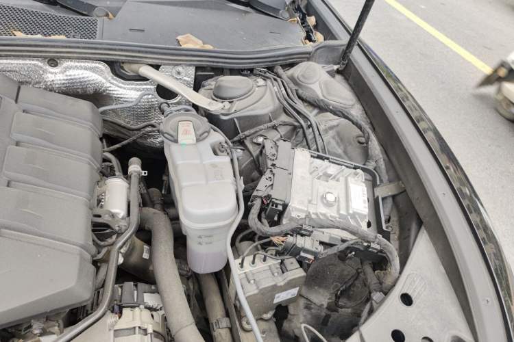 Used Audi A6L 2021 45 TFSI Enjoy Life Edition Engine Bay Left