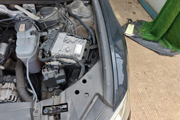 Used Audi A6L 2021 40 TFSI Luxury Prestige Edition Engine Bay Left