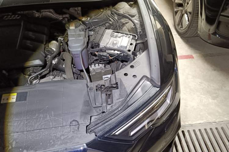 Used Audi A6L 2021 40 TFSI Luxury Dynamic Edition Engine Bay Left