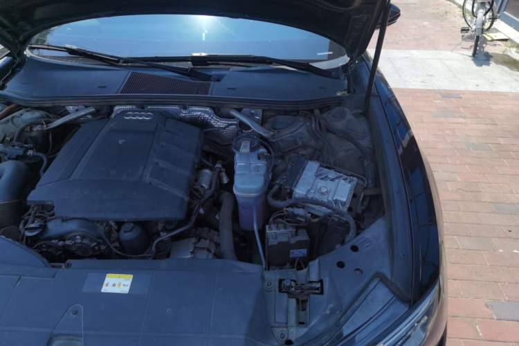 Used Audi A6L 2021 40 TFSI Luxury Dynamic Edition Engine Bay Left