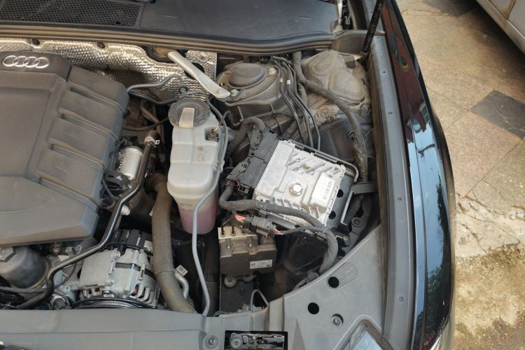 Used Audi A6L 2021 45 TFSI Enjoy Life Edition Engine Bay Left