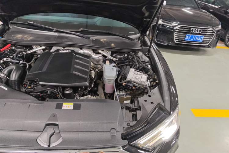 Used Audi A6L 2021 40 TFSI Luxury Dynamic Edition Engine Bay Left