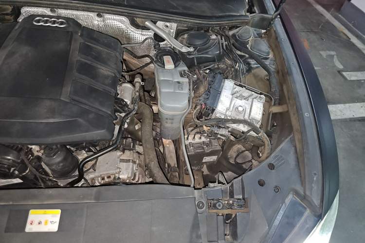 Used Audi A6L 2021 40 TFSI Luxury Dynamic Edition Engine Bay Left